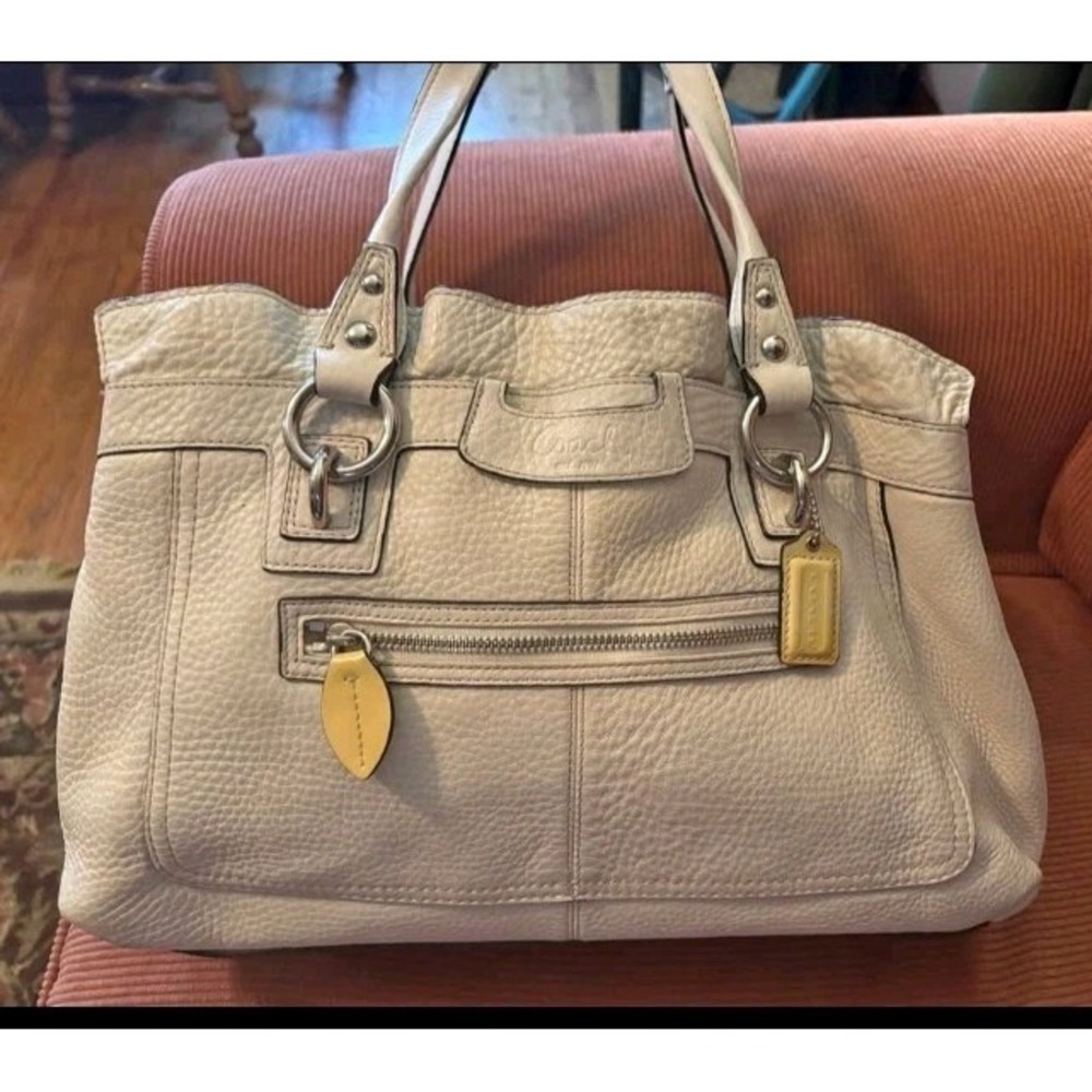 Coach Shoulder/Satchel Bag Penelope F14686 Vanilla Chalk  Ivory Pebbled Leather
